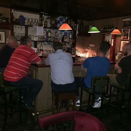 Carey'S Bar & Farmhouse Kilkenny Border Oldleighlin Exteriér fotografie